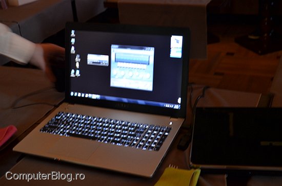 http://www.computerblog.ro/wp-content/gallery/asus-n6/0005.jpg
