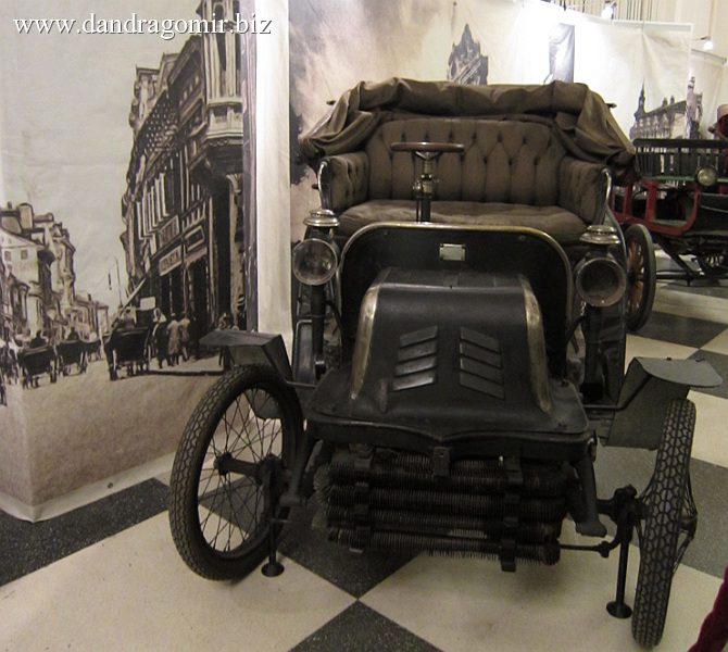 Automobilul Herstal, made in Romania 00014 București la primul claxon Muzeul de Istorie