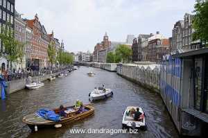 Amsterdam, pe canale