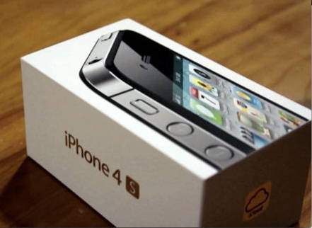iPhone 4S box