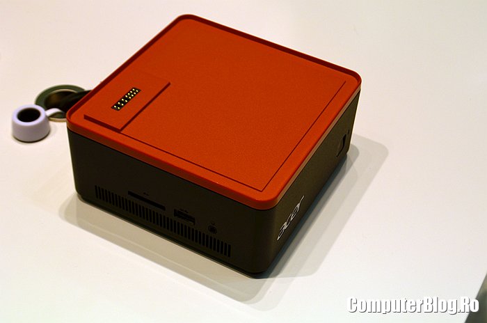 Acer Revo Build - unitatea de baza