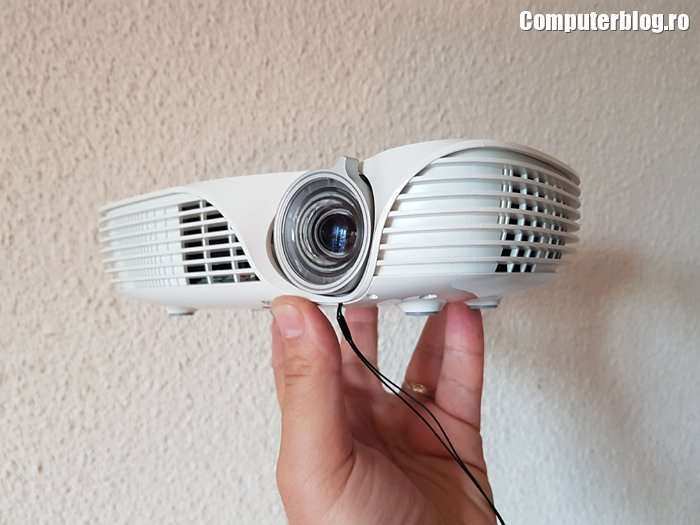 Acer K138ST