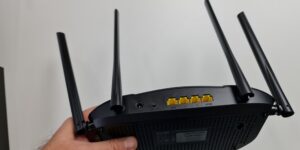 Tenda RX9 Pro router Wi-Fi 6