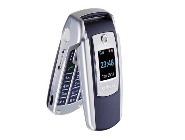 Samsung SGH-E700