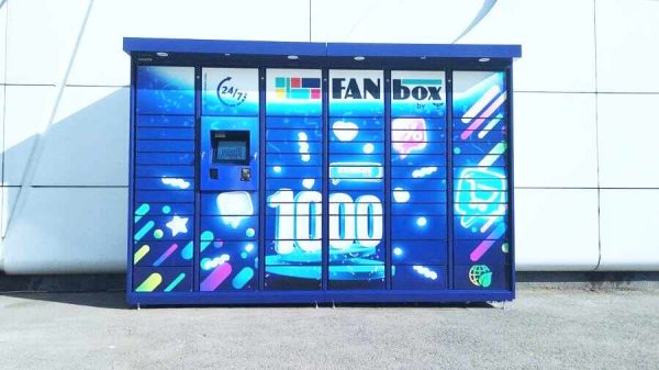 locker Fanbox Fan Courier