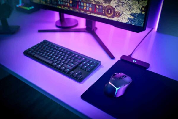 Logitech G G515 LIGHTSPEED TKL G502XPLUS RIGHT ENVR