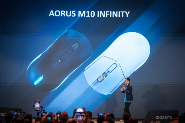 AORUS M10 Infinity