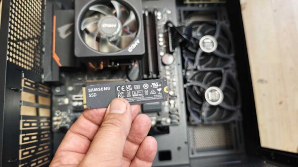 Samsung 990